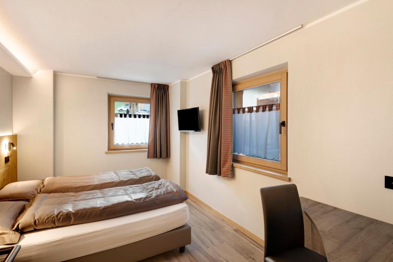 Snow Mountain Planet Suite House Livigno Exterior photo